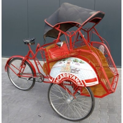 Te huur: riksja, Indonesische becak, fietstaxi