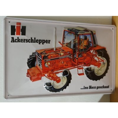 International ackerschlepper 1056XL reclamebord